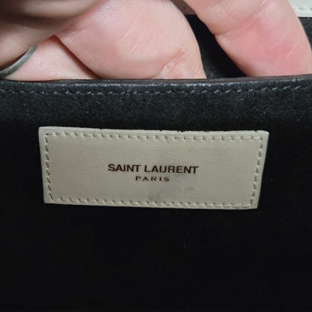 EUC YSL Saint Laurent Clutch Cream and Black Bicolor Leather w/ Chain Insert - Picture 9 of 11